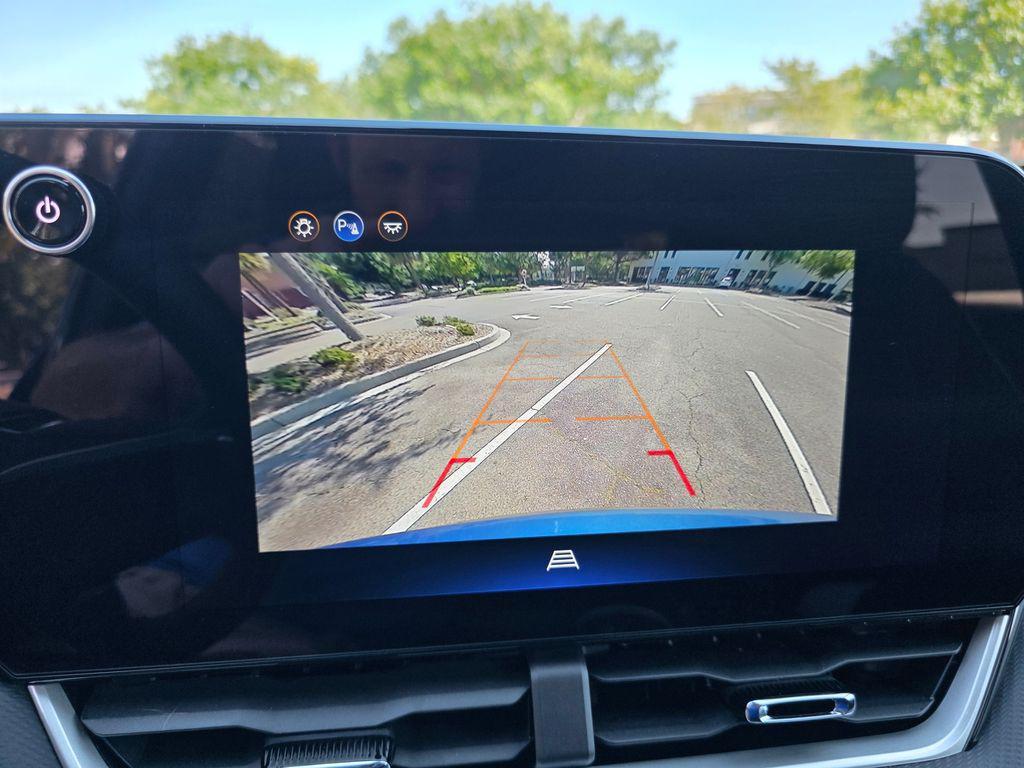 new 2026 Chevrolet Equinox car, priced at $27,514