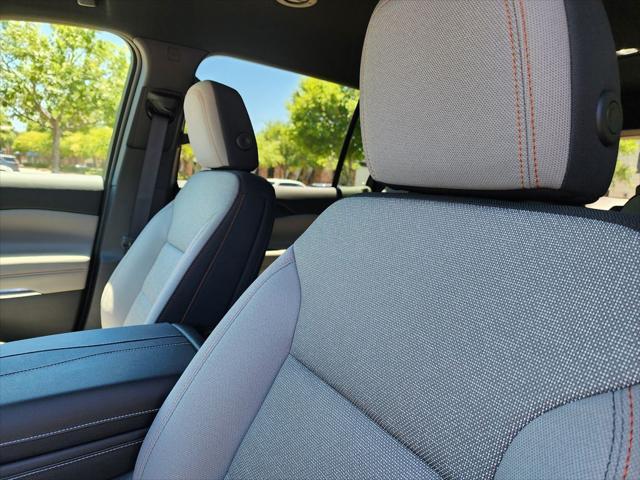new 2025 Chevrolet Traverse car, priced at $41,340