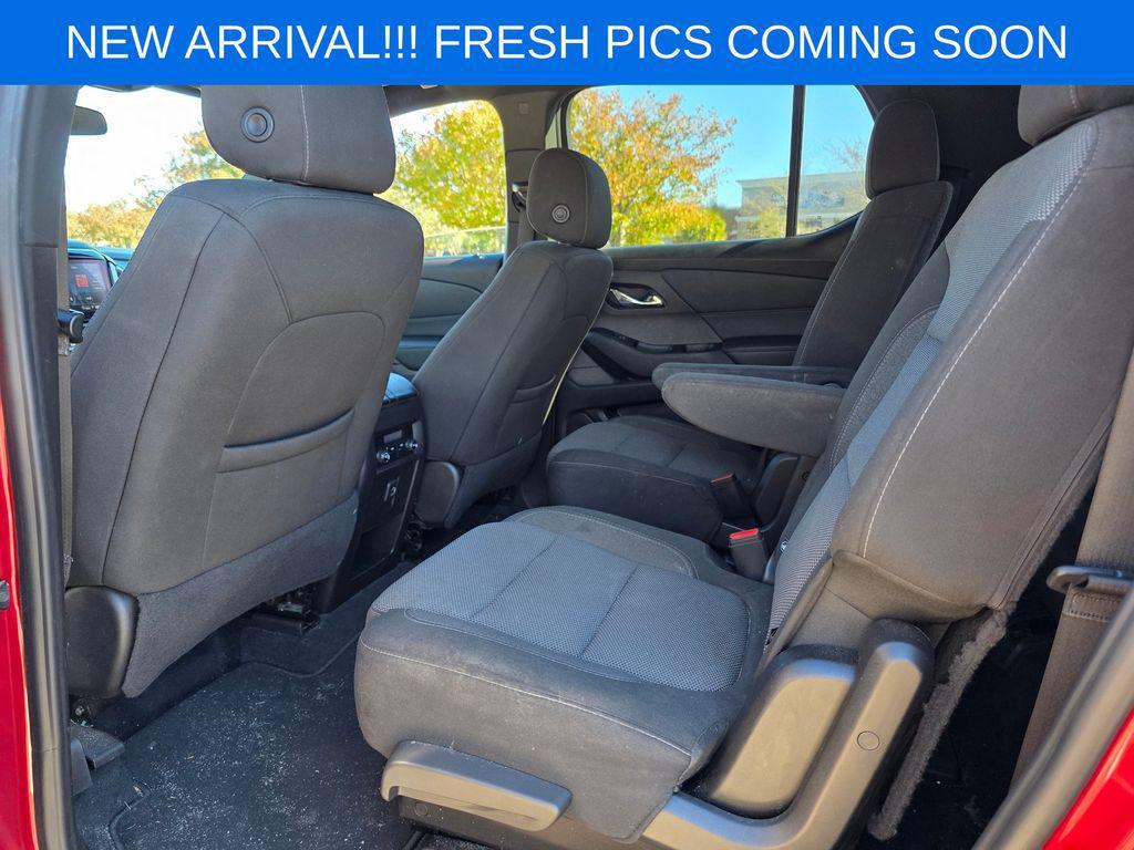 used 2023 Chevrolet Traverse car, priced at $26,699