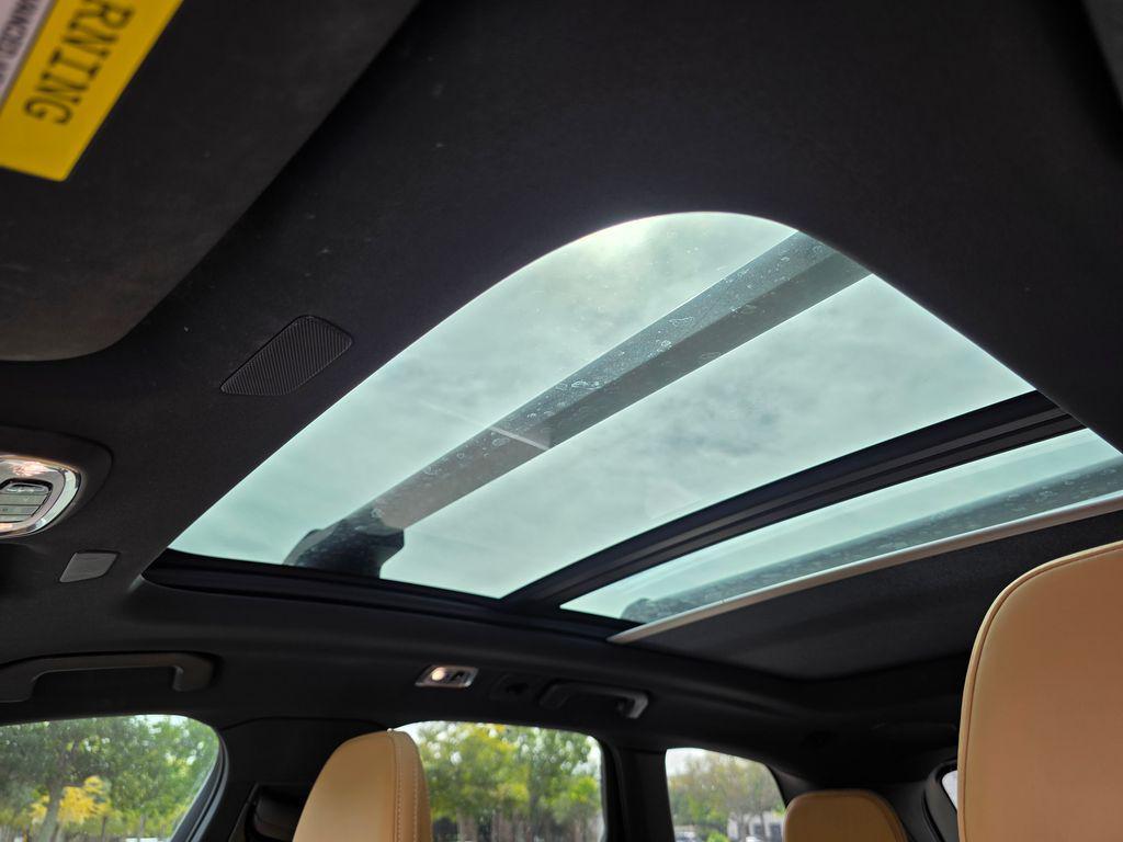 used 2021 Volvo XC60 car, priced at $25,422