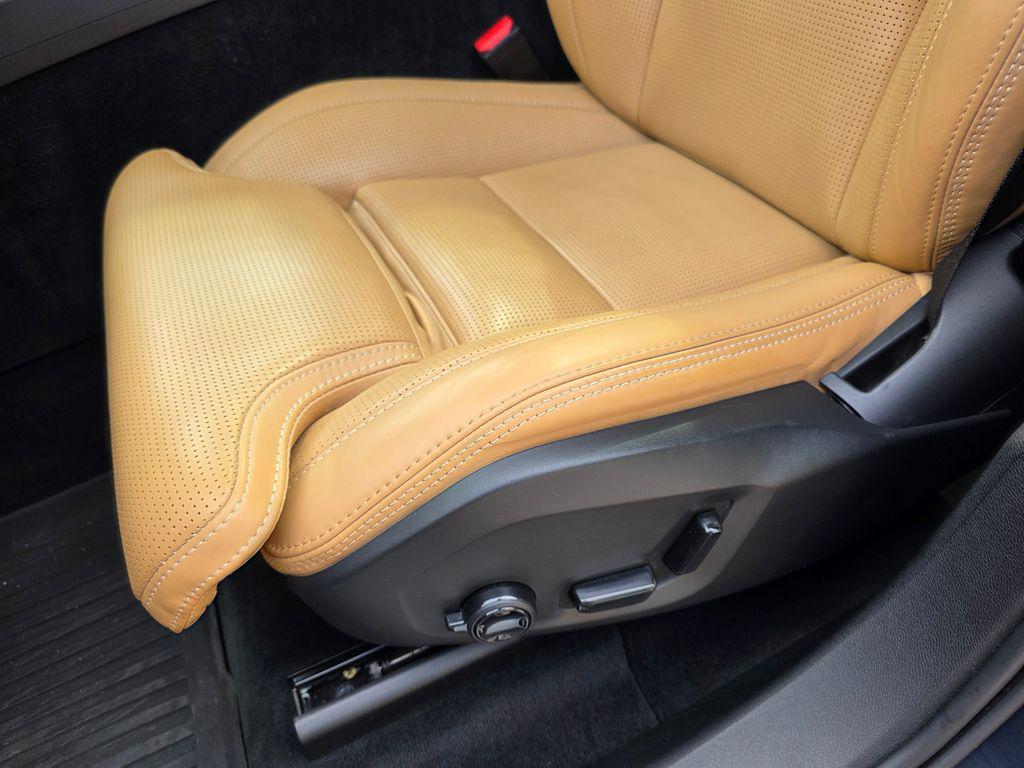 used 2021 Volvo XC60 car, priced at $25,422