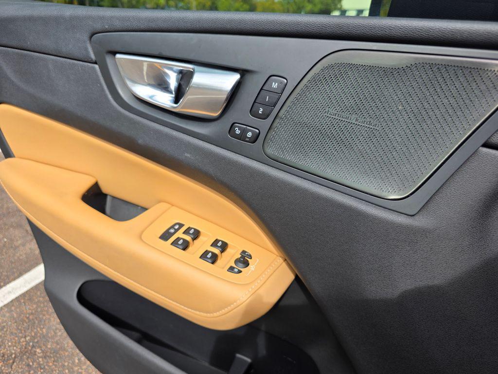 used 2021 Volvo XC60 car, priced at $25,422