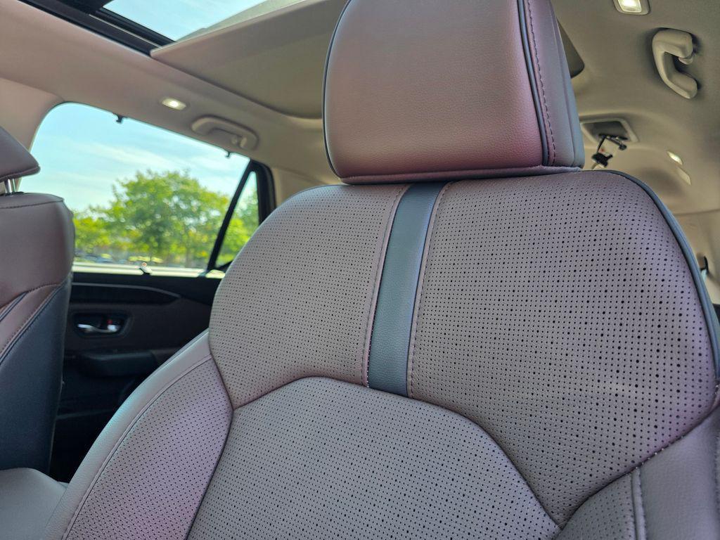 used 2023 Honda Pilot car, priced at $45,743
