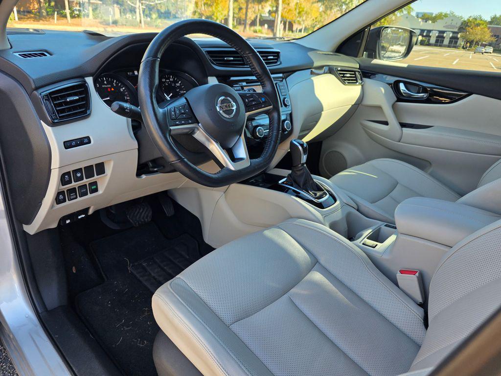 used 2022 Nissan Rogue Sport car, priced at $23,999