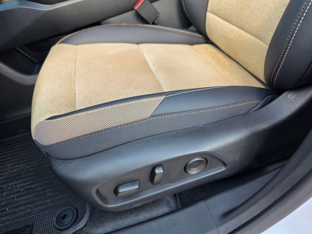 new 2026 Chevrolet Equinox car, priced at $34,886