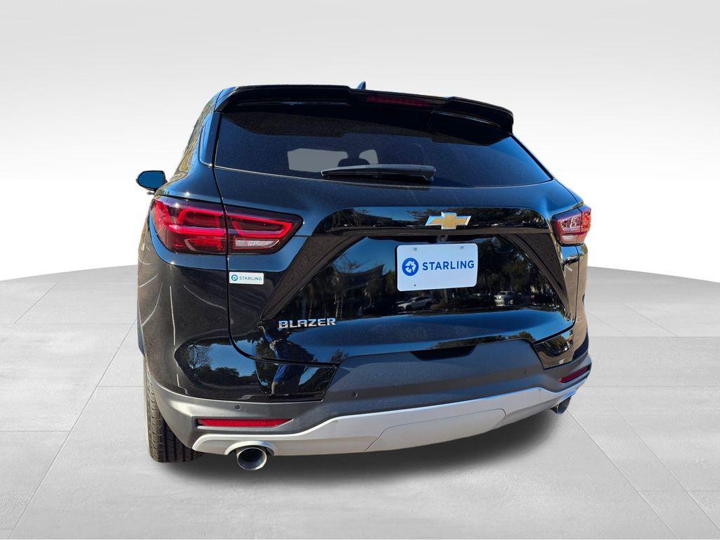 new 2025 Chevrolet Blazer car, priced at $35,653