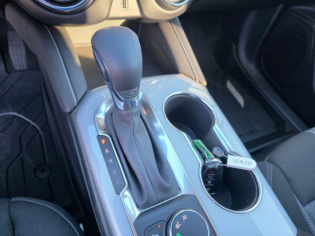 new 2025 Chevrolet Blazer car, priced at $35,653