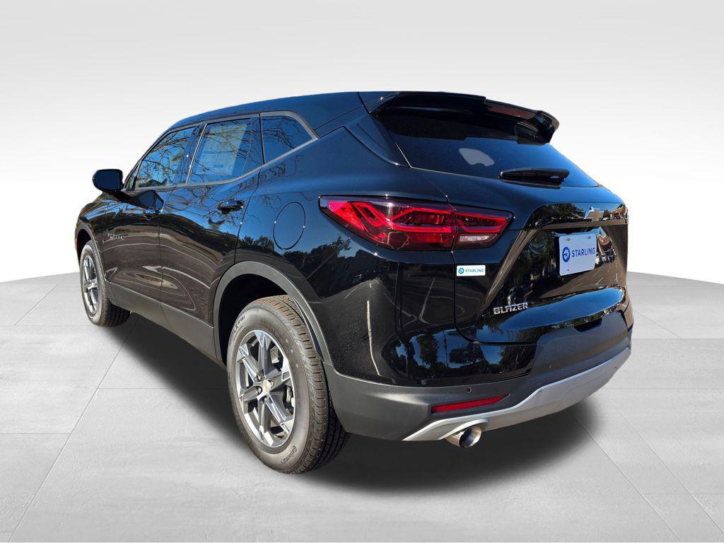 new 2025 Chevrolet Blazer car, priced at $35,653