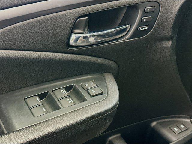 used 2022 Honda Pilot car, priced at $31,996