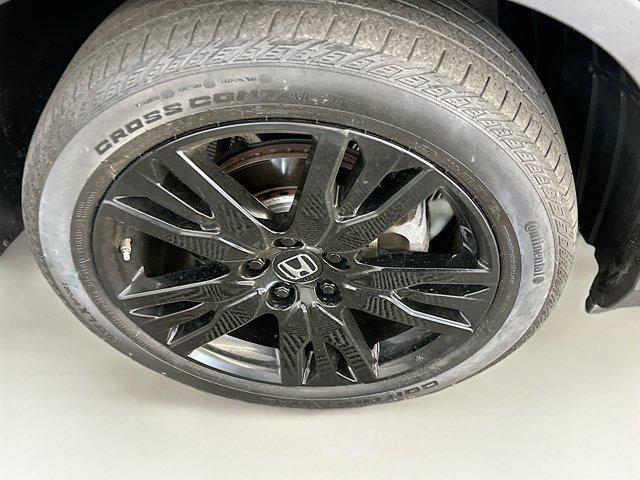 used 2022 Honda Pilot car, priced at $31,996