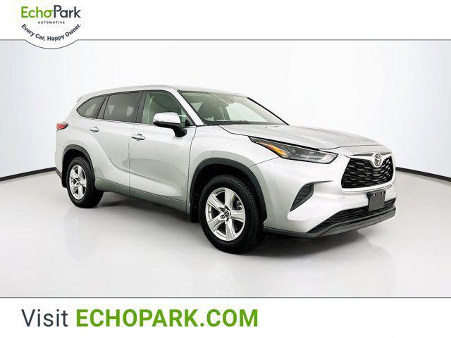 used 2023 Toyota Highlander car, priced at $34,189