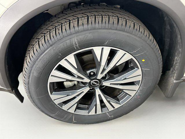 used 2022 Nissan Rogue car, priced at $21,297