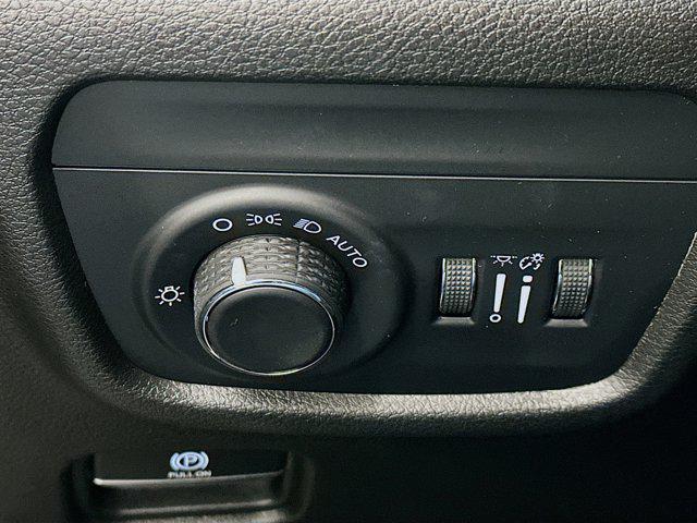 used 2022 Jeep Grand Cherokee car, priced at $29,996