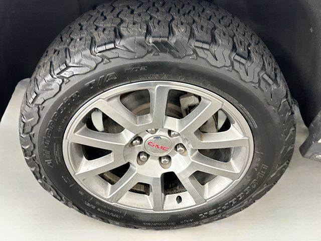 used 2018 GMC Yukon car, priced at $32,699