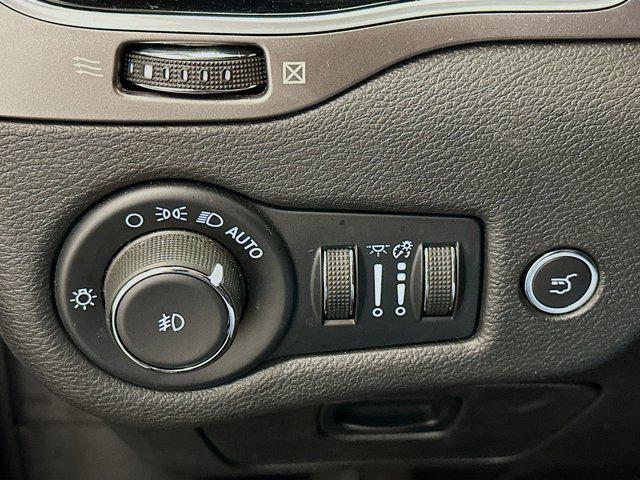 used 2022 Jeep Cherokee car, priced at $22,996