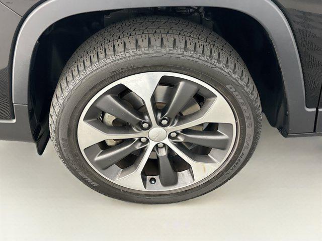 used 2022 Jeep Cherokee car, priced at $22,996