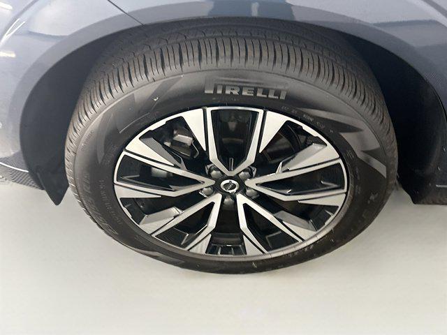 used 2025 Volvo XC60 car, priced at $34,487