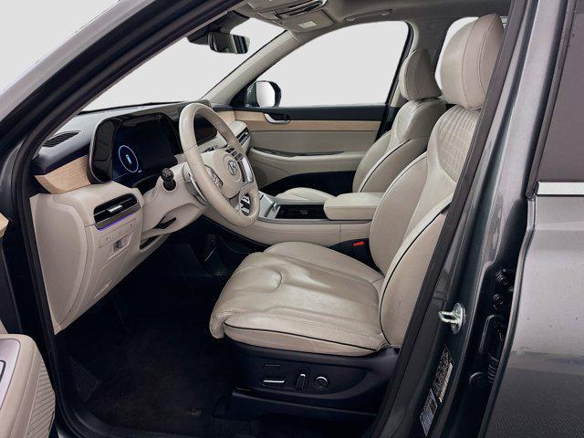 used 2024 Hyundai Palisade car, priced at $37,997