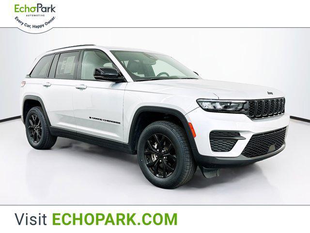 used 2024 Jeep Grand Cherokee car, priced at $31,397