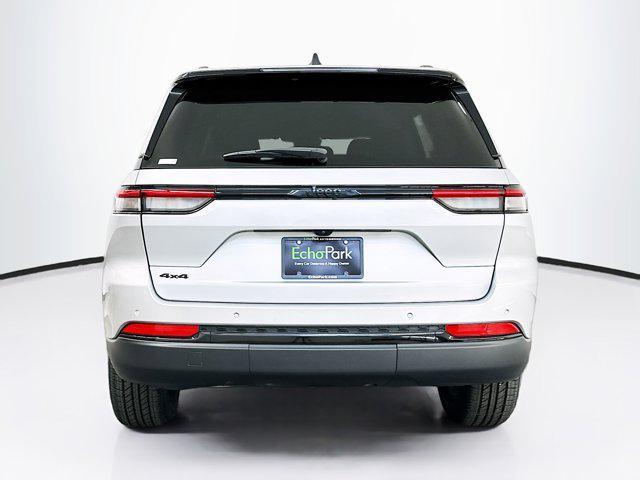 used 2024 Jeep Grand Cherokee car, priced at $31,397