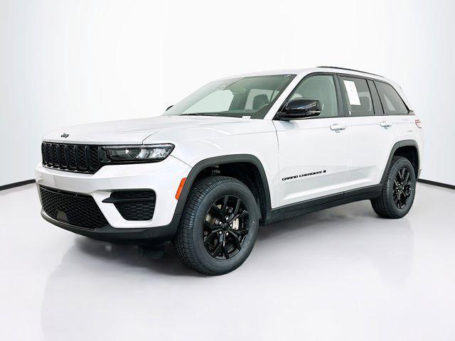 used 2024 Jeep Grand Cherokee car, priced at $31,397