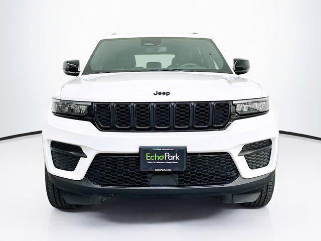 used 2024 Jeep Grand Cherokee car, priced at $30,397
