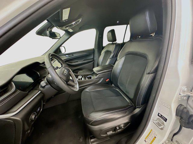 used 2024 Jeep Grand Cherokee car, priced at $30,397