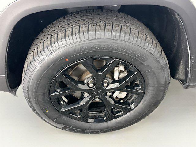 used 2024 Jeep Grand Cherokee car, priced at $30,397
