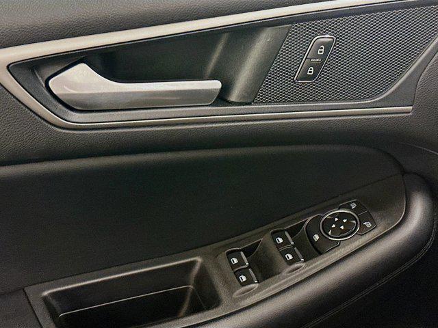 used 2022 Ford Edge car, priced at $17,800