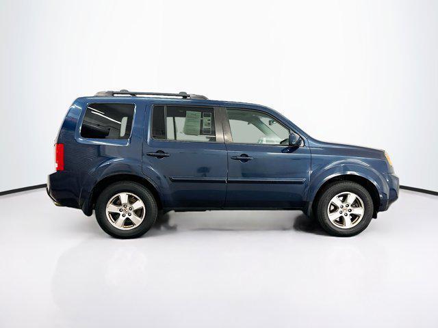 used 2011 Honda Pilot car, priced at $8,999