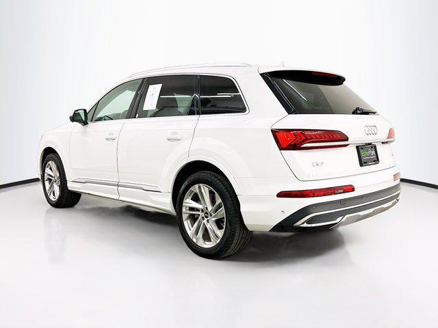 used 2023 Audi Q7 car, priced at $39,189