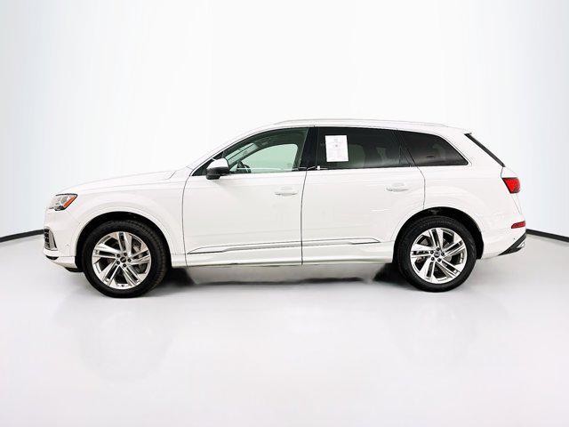 used 2023 Audi Q7 car, priced at $39,189