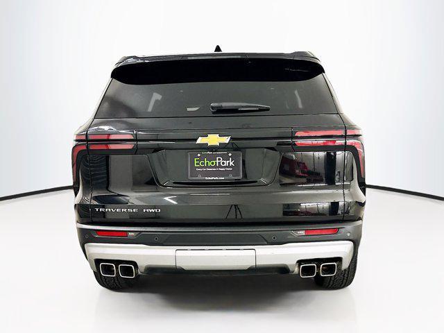 used 2025 Chevrolet Traverse car, priced at $41,297
