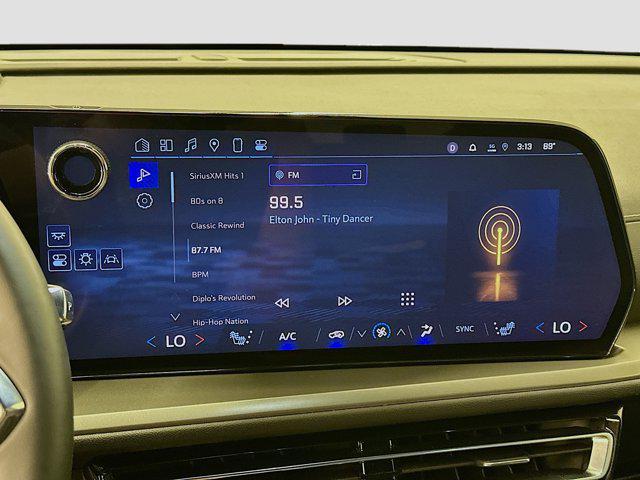 used 2025 Chevrolet Traverse car, priced at $41,297