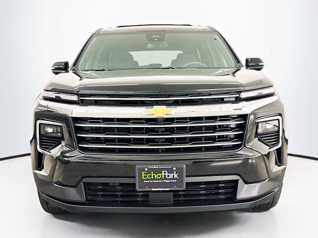 used 2025 Chevrolet Traverse car, priced at $41,297