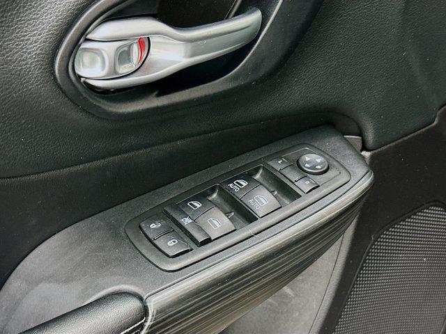 used 2015 Jeep Cherokee car, priced at $14,999