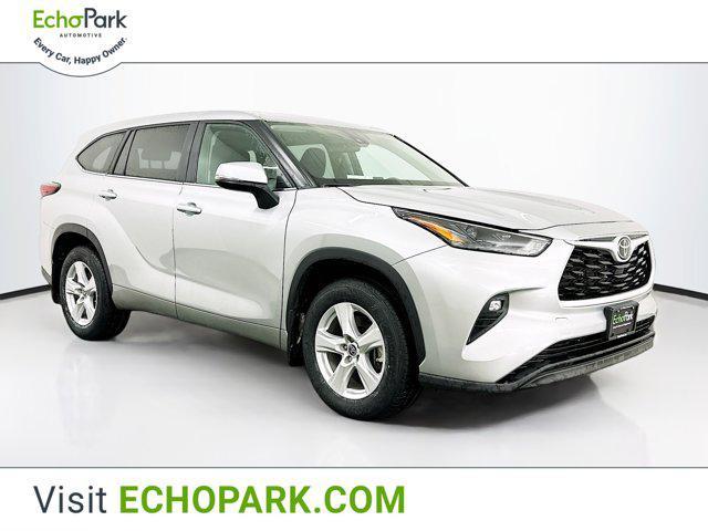 used 2024 Toyota Highlander car, priced at $34,989