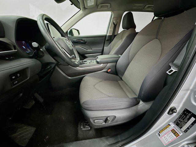 used 2024 Toyota Highlander car, priced at $34,989