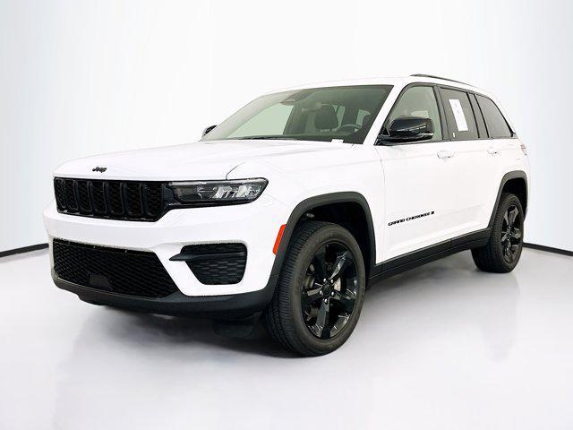 used 2022 Jeep Grand Cherokee car, priced at $28,897