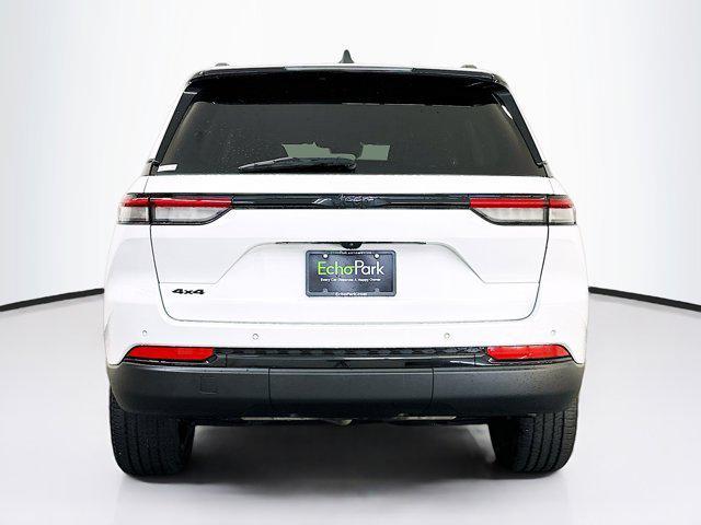 used 2022 Jeep Grand Cherokee car, priced at $28,897