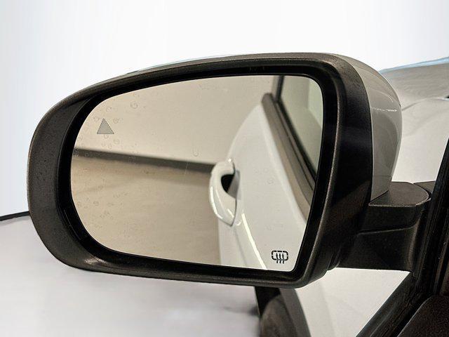 used 2020 Jeep Cherokee car, priced at $13,996