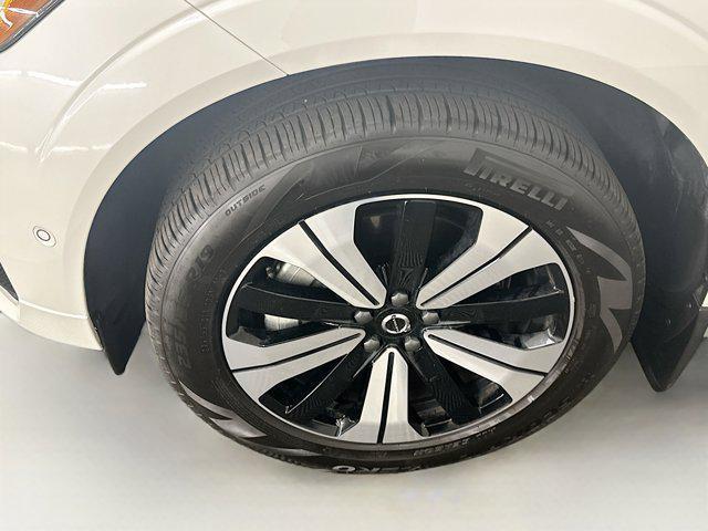 used 2024 Volvo XC60 Recharge Plug-In Hybrid car, priced at $50,897