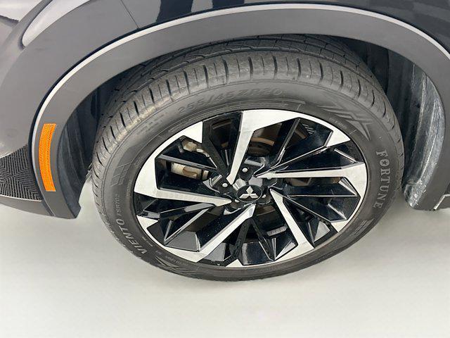 used 2024 Mitsubishi Outlander car, priced at $24,597