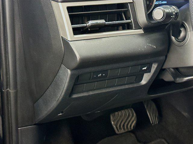 used 2024 Mitsubishi Outlander car, priced at $24,597