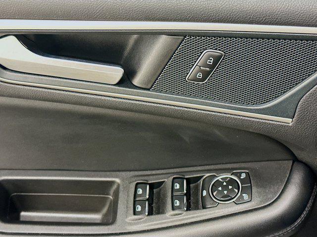 used 2024 Ford Edge car, priced at $23,197