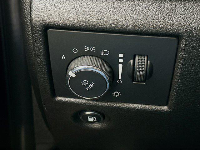 used 2022 Jeep Grand Cherokee car, priced at $25,397