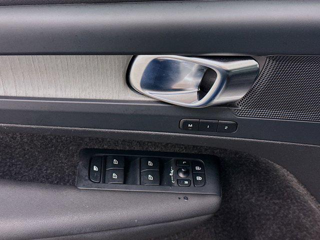 used 2025 Volvo XC40 car, priced at $28,987