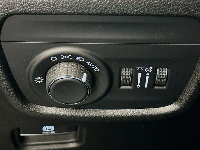 used 2023 Jeep Grand Cherokee car, priced at $27,897