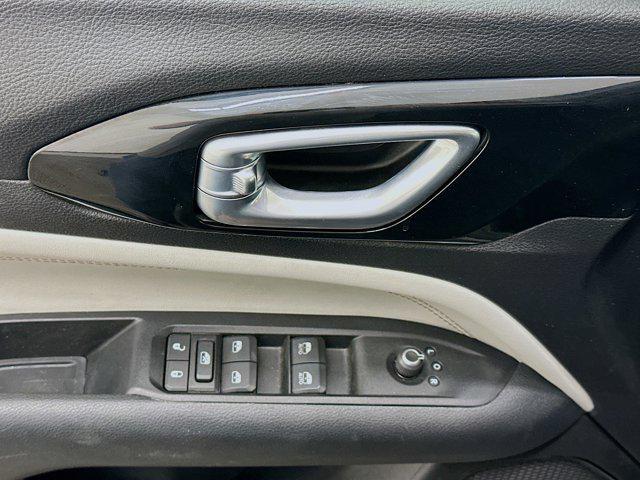 used 2022 Jeep Compass car, priced at $21,297