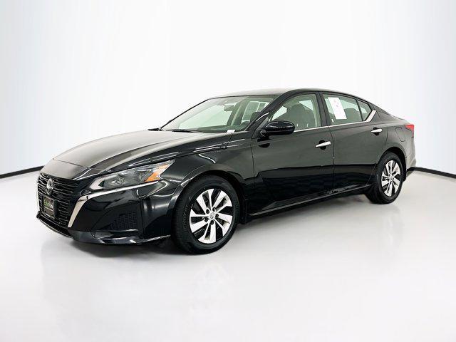 used 2023 Nissan Altima car, priced at $20,489